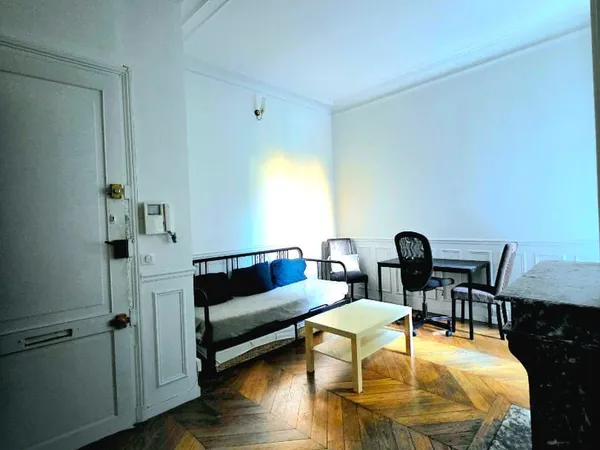 Studio meublé avec terrasse Paris 12e