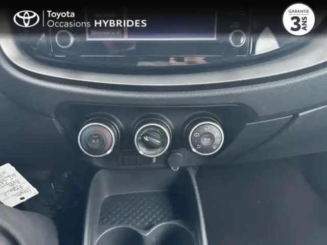 Toyota Aygo x 1.0 vvt-i 72ch dynamic s-cvt my23 — photo 12