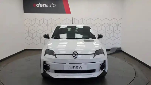 Renault 5 renault  e-tech electrique 120 ch autonomie urbaine — photo 12