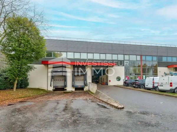 Local d'activité 1998 m²