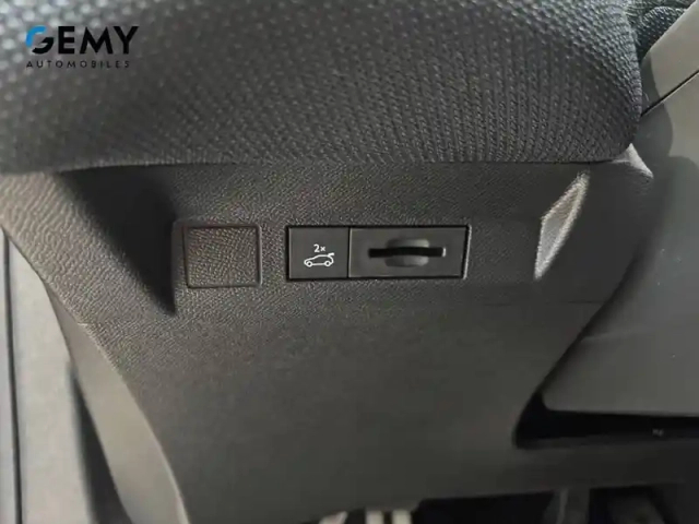 Citroën C5 Aircross e- 210 ch autonomie confort — photo 18