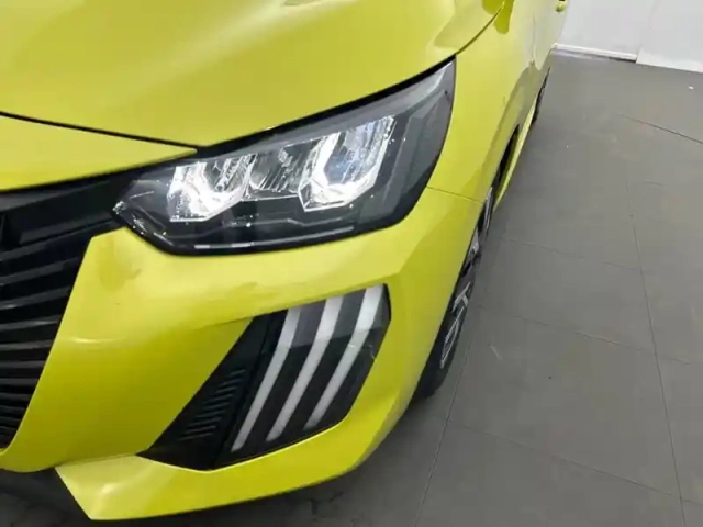 Peugeot 208 puretech 75 s&amp;s bvm5 — photo 16