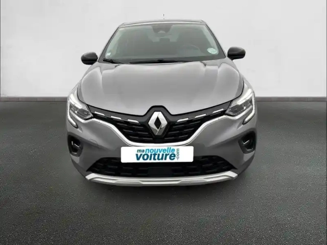 Renault Captur blue dci 115 edc — photo 22