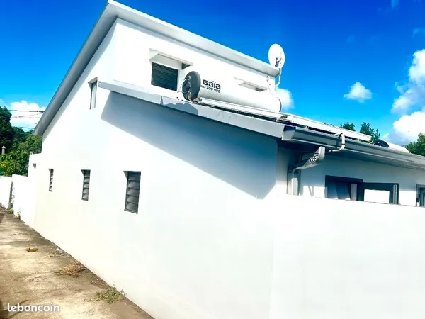 Jolie maison F4 de 92m2 altitude 350m