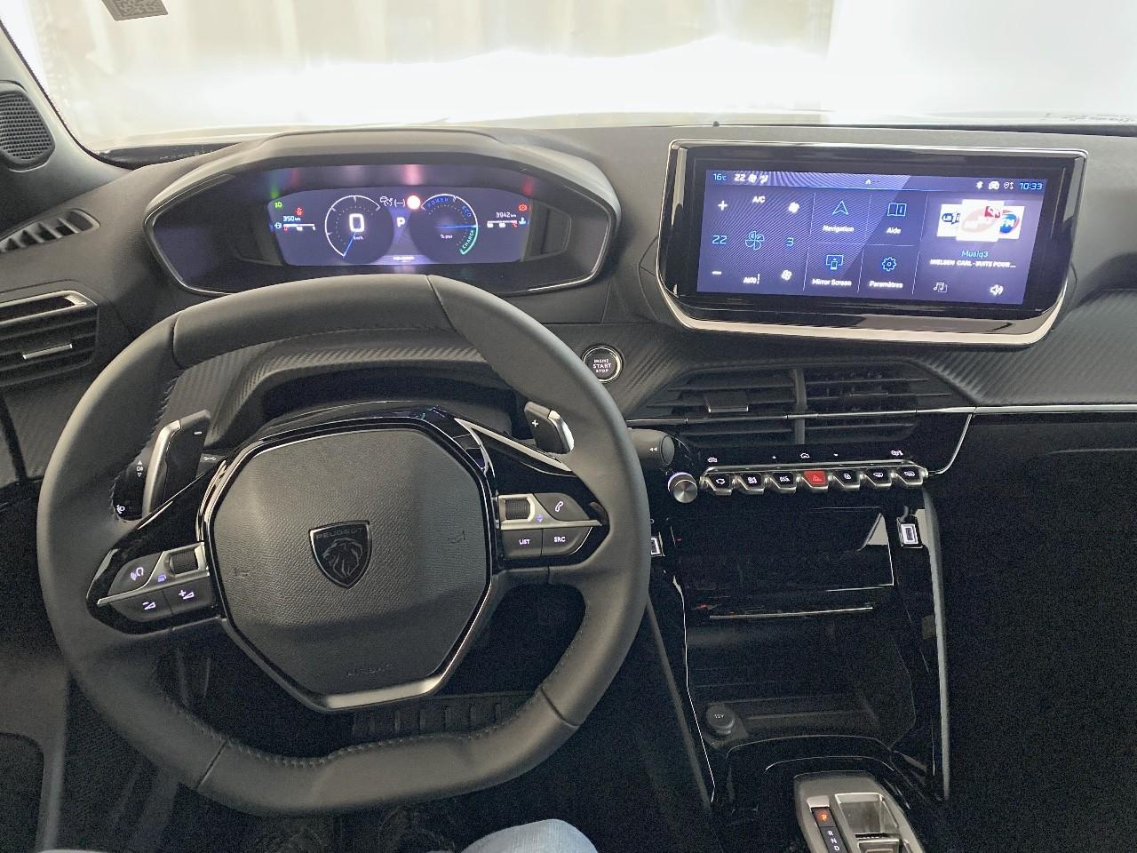 Peugeot 2008 hybrid 145 ch e-dcs6 allure — photo 15