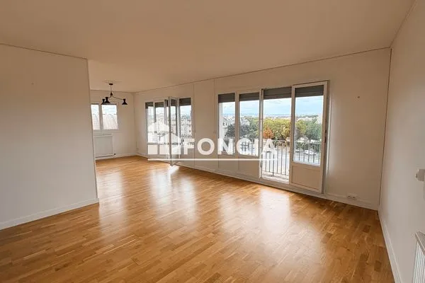 Appartement 5 pièces 105 m²