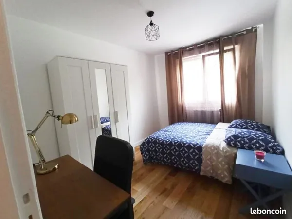 Colocation pour filles avec femme de ménage à Evry