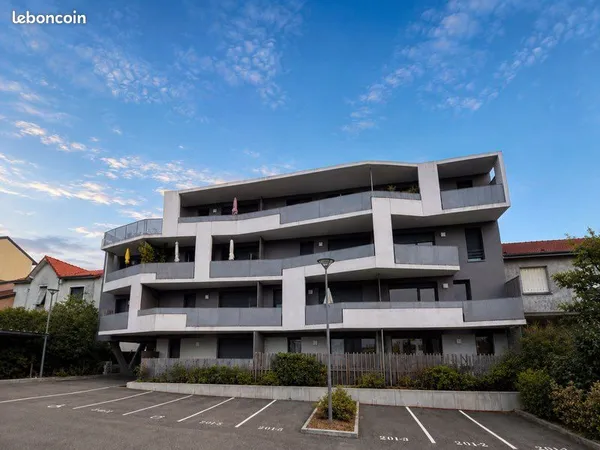 T2 38 m² avec balcon, parking et ascenseur - Saint-Max - Le Poincaré