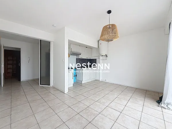STUDIO DE 34 M² AVEC BALCON ET PLACE DE PARKING ? PERPIGNAN