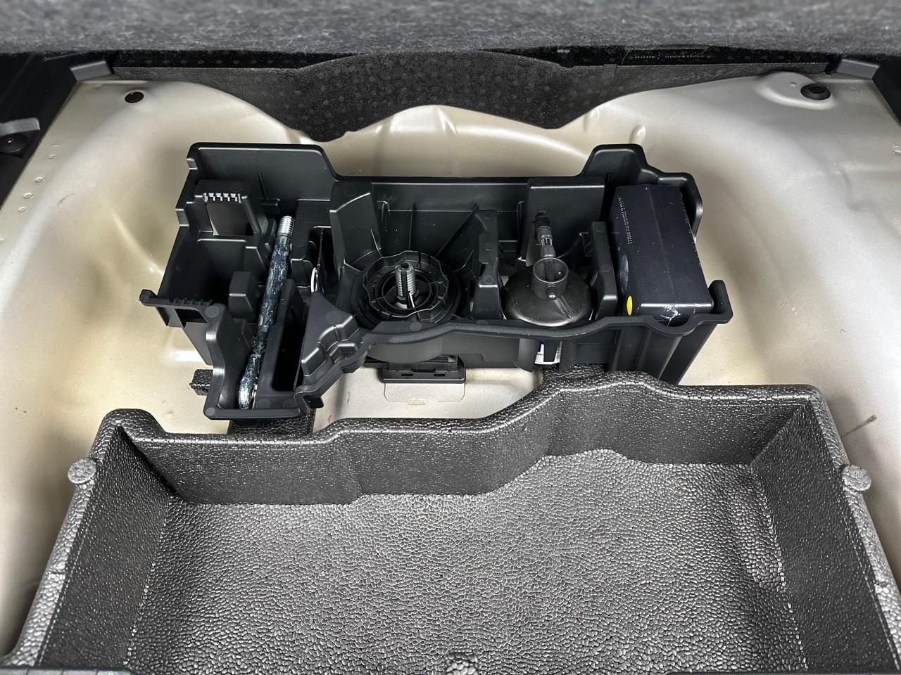 Peugeot 2008 puretech 130 s&s bvm6 allure — photo 35