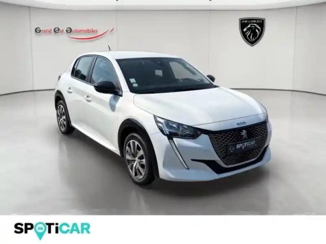 Peugeot 208 e- 136ch like — photo 9