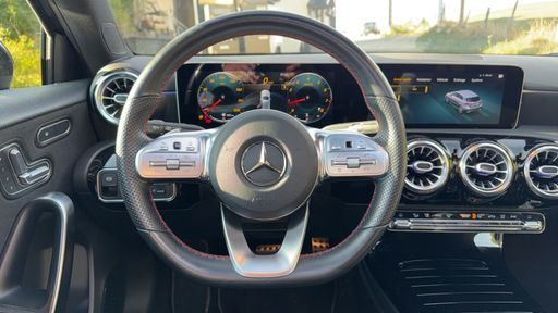 Mercedes Classe A 200 163 7G-DCT - AMG Line – 2019 – 86711 km – Essence – Boîte Automatique — photo 24