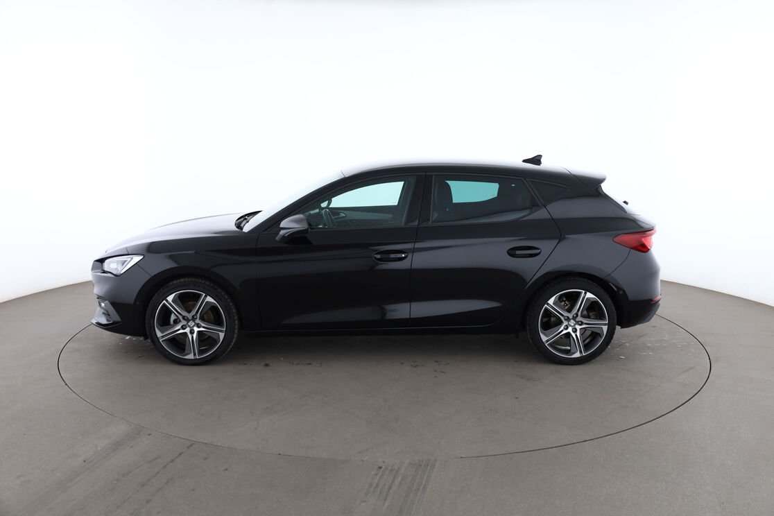 Seat Leon 1.5 eTSI FR DSG7 — photo 2