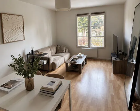 Appartement F2 hyper centre / parking