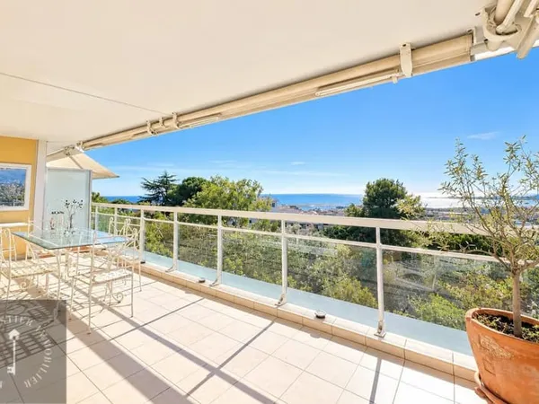 NICE LA LANTERNE | APPARTEMENT 4 PIÈCES AVEC VUE MER PANOR
