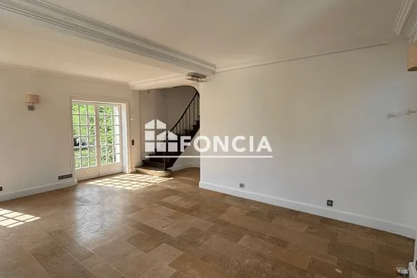 Maison 6 pièces 145 m²