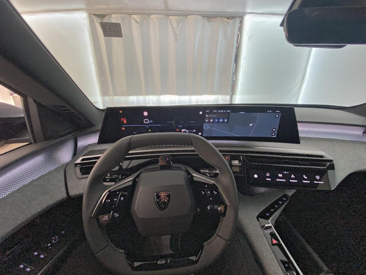 Peugeot 3008 hybrid 145 e-dcs6 gt — photo 12