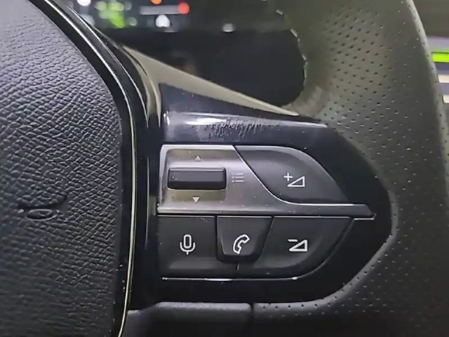 Peugeot 408 puretech 130 ch s&amp;s eat8 — photo 30