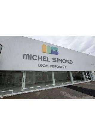 Local commercial 800 m²