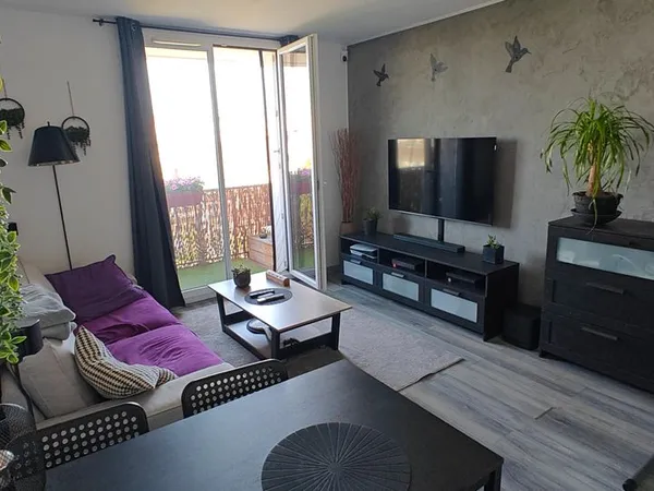 T2 37m² standing + parking — 3 min à pied RER A (Boissy)