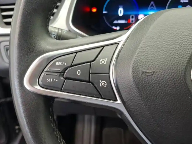 Renault Captur e-tech plug-in 160 — photo 32