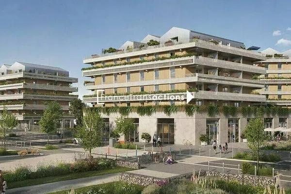 Local commercial 221 m²