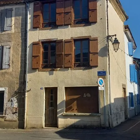 Petite maison à Vic-Fezensac