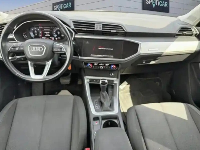 Audi Q3 35 tdi 150ch design s tronic 7 — photo 7