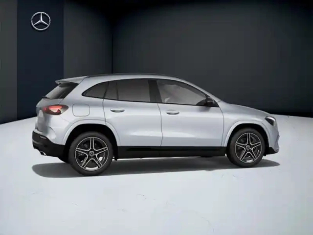 Mercedes Gla 250 e hybrid eq amg line — photo 41