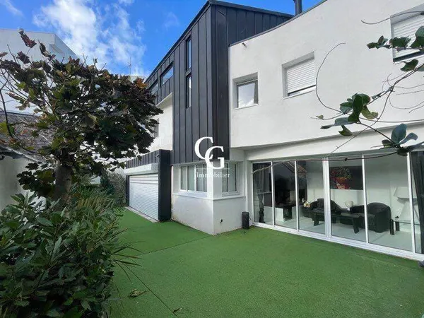Appartement 4 pièces 112 m²