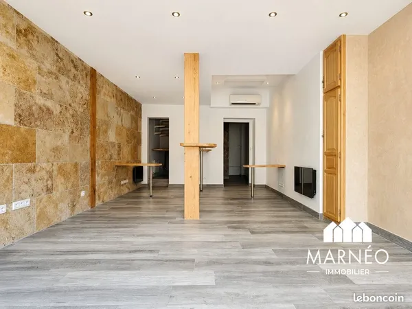 Local commercial 44 m² Châlons-en-Champagne