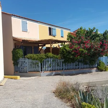 Vente petite maison dans résidence sécurisée
