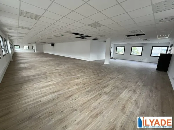 BUREAUX à louer