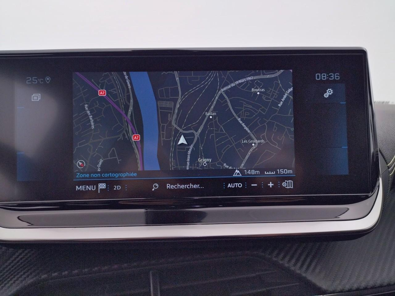 Peugeot 2008 puretech 130 s&s eat8 gt — photo 11