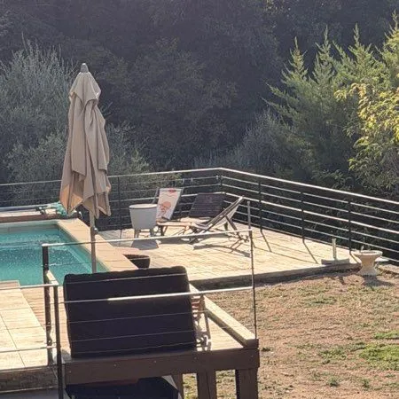 Petite maison studio, jardin et parking