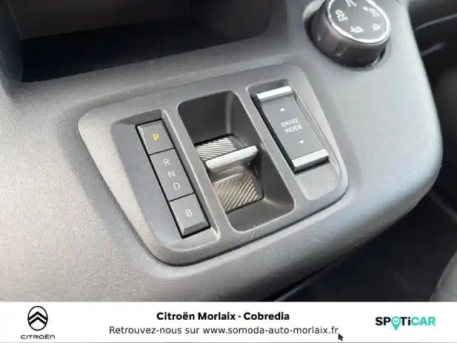 Citroën Berlingo m moteur electrique 136ch (100 kw) shine automatique — photo 12
