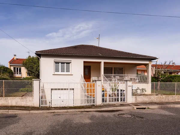 Villa 5 pièces avec garage et jardin, Rur Ronsard, 07500 GUI