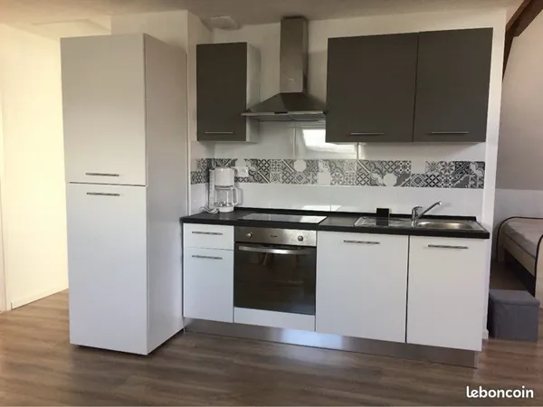 À louer appartement T3 meublé à noyant