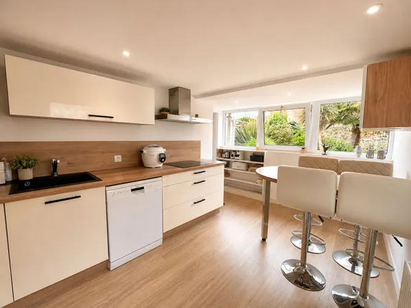 Maison 6 pièces 180 m²