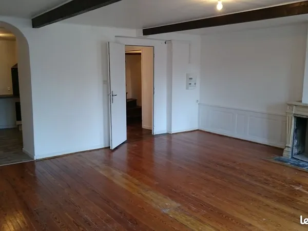 Grand F2 62m² BRIEY BAS