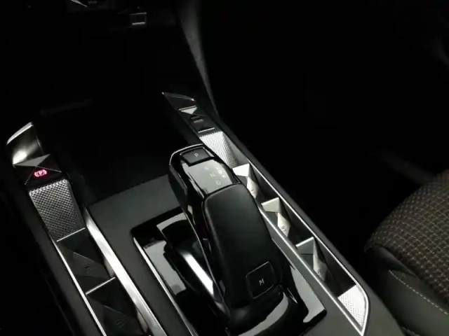 Ds Ds 3 ds3 crossback puretech 130 eat8 performance line+ — photo 24