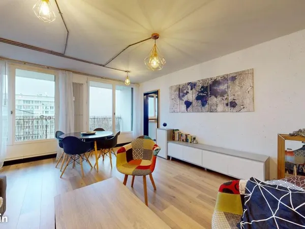 Chambre 5 pièces 112 m²