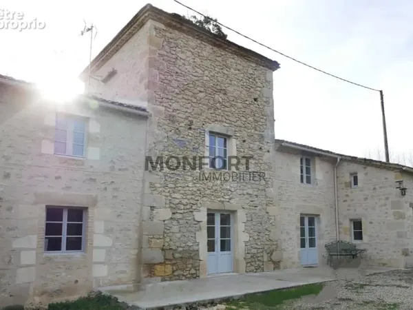 Maison en pierre