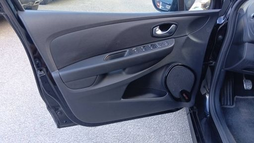 Renault Clio 0.9 TCe 90 - Intens – 2017 – 88288 km – Essence – Boîte Manuelle — photo 23
