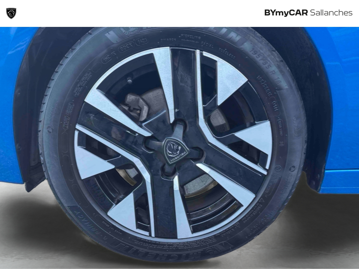 Peugeot 208 100 S&amp;S BVM6 — photo 14