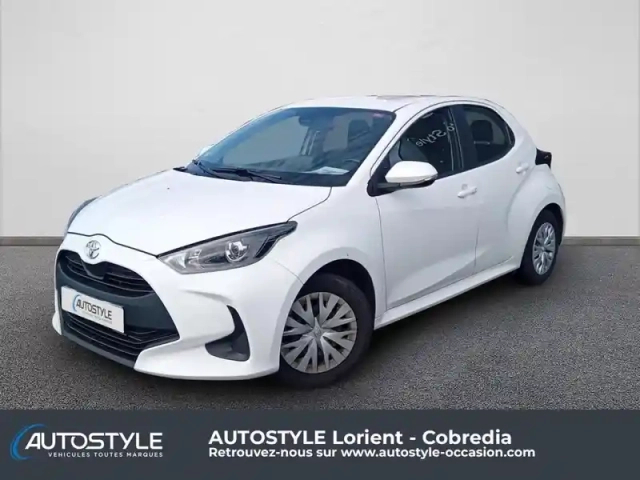 Toyota Yaris 70 vvt-i dynamic 5p my22