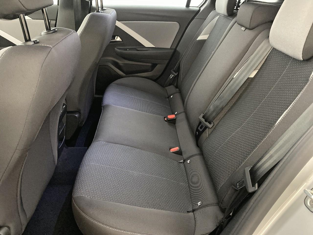 Opel Astra sports tourer 1.2 turbo hybride 145 ch e-dct6 busi — photo 10