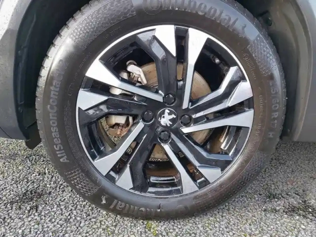 Peugeot 2008 electrique 136 ch — photo 13