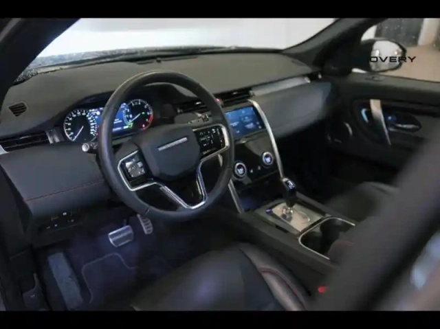 Land Rover Discovery Sport p300e 309ch dynamic se — photo 13