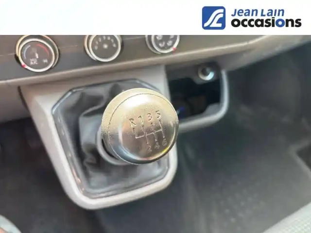 Volkswagen Transporter 6.1 van l1h1 2.0 tdi 150 bvm6 4motion — photo 16